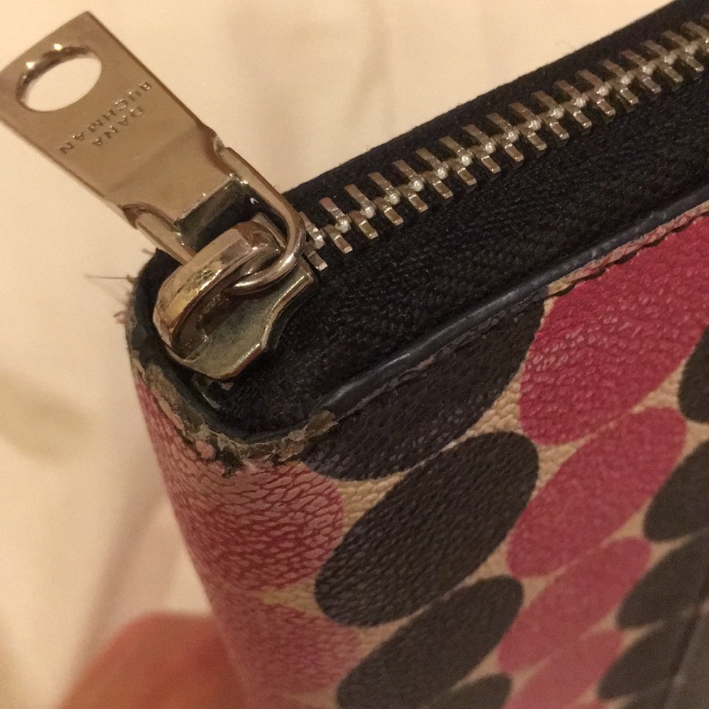 Wallet - Picture 5 of 5